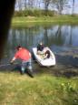 Dhr Masselink, Maandag en Beno onderhout plas v Radstake